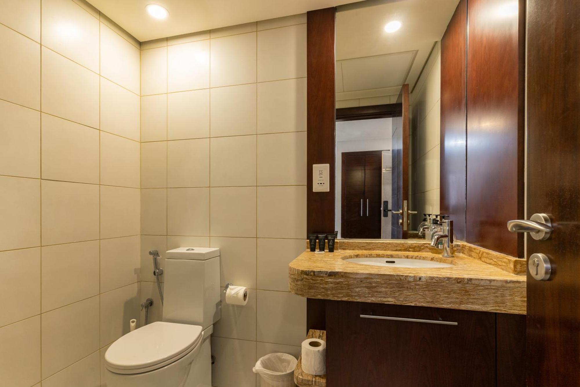 Chic 2Br Apartment, Prime Location Near Dubai Mall - Allsopp&Allsopp Εξωτερικό φωτογραφία