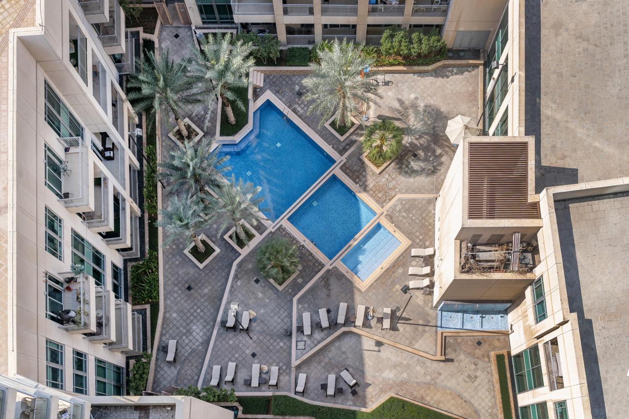 Chic 2Br Apartment, Prime Location Near Dubai Mall - Allsopp&Allsopp Εξωτερικό φωτογραφία
